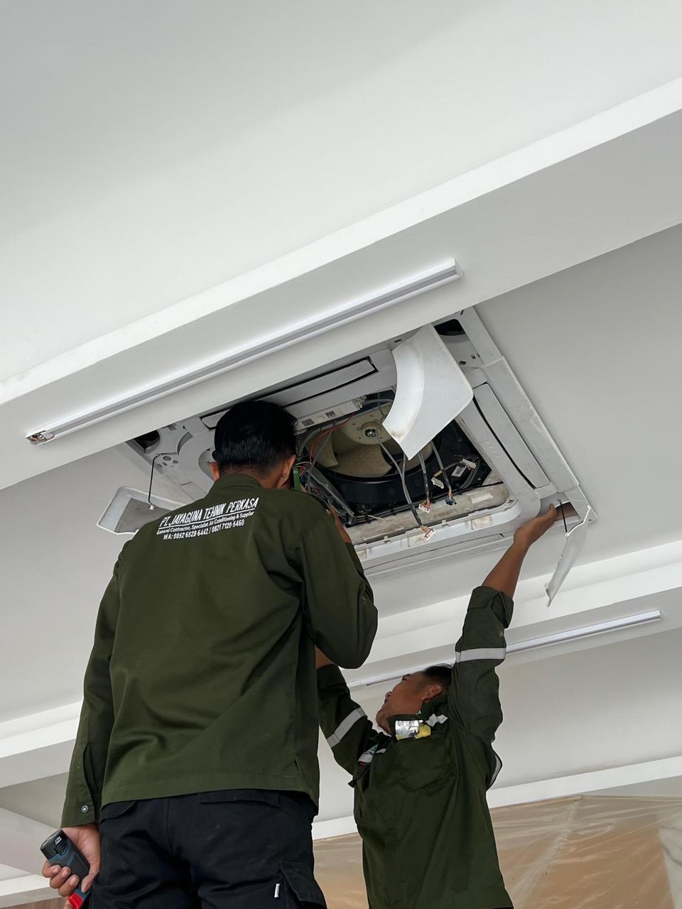 Pemasangan AC